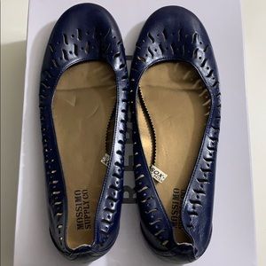Woman’s Mossimo Flats